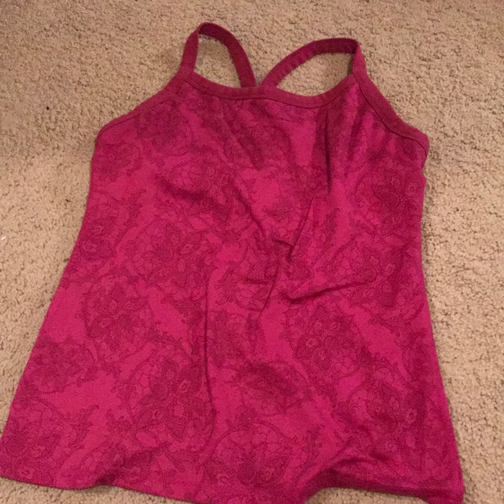 Lululemon workout top